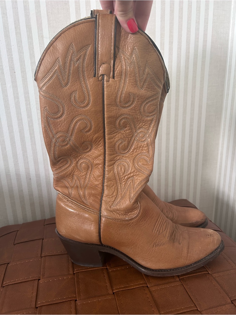 VINTAGE WRANGLER EMBROIDERED LEATHER COWBOY BOOTS Tan Women’s size 7.5 - Picture 5 of 9